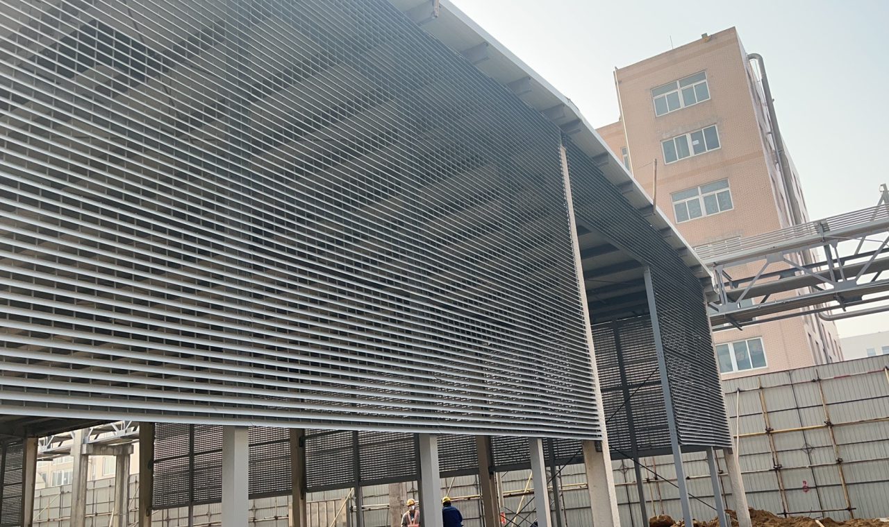 Aluminum curtain walls for chemical plants