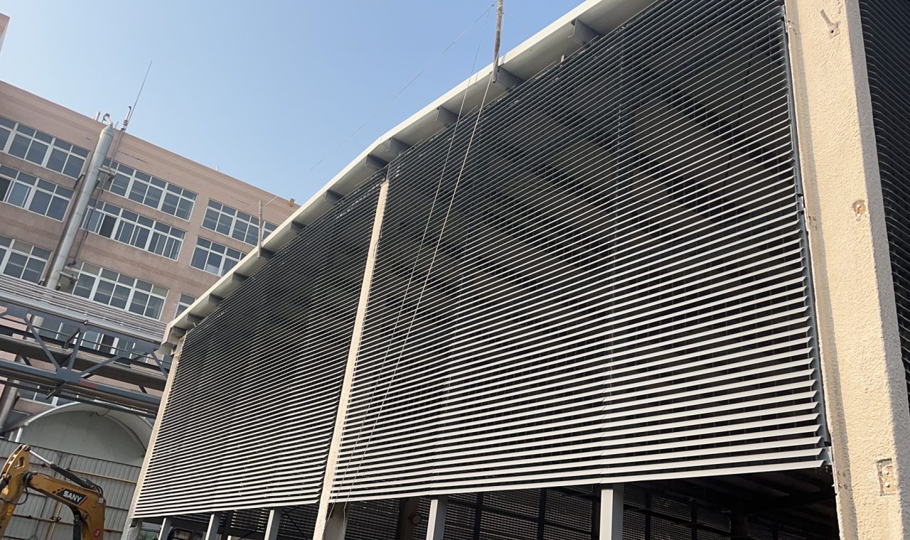 Aluminum curtain wall build by HY Industries